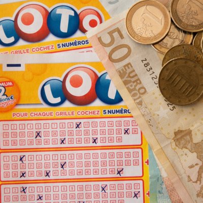 Miksi Helsingin kaupunki arpoo 100 000 euron tulonsiirtoja?